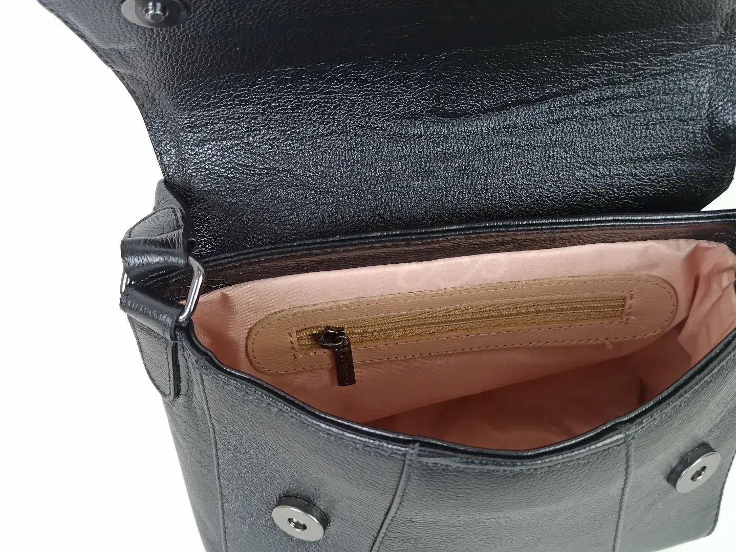 bolsa-satchel-couro-preta-b200406_4