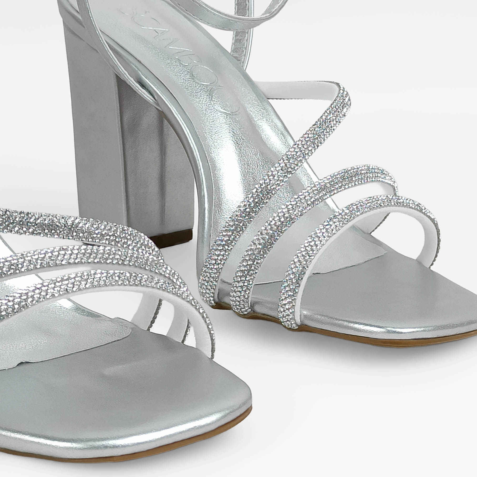 sandalia-metalizada-salto-bloco-bico-quadrado-prata-14500010_6