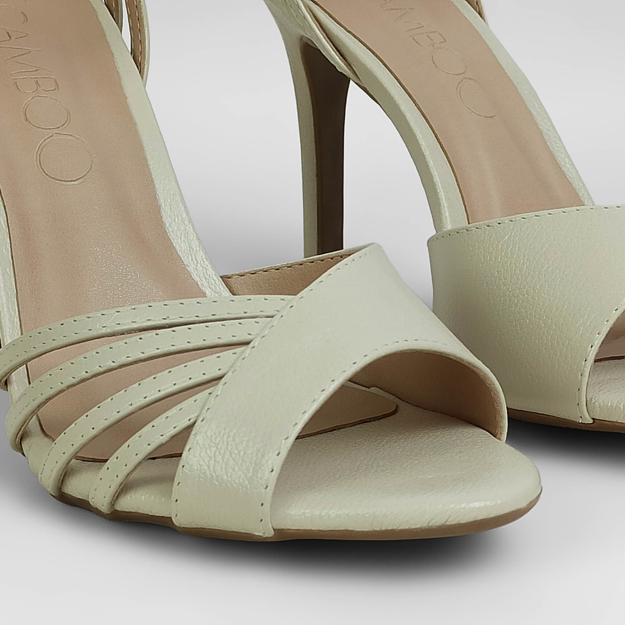 sandalia-couro-salto-alto-bico-redondo-gelo-43002904_4