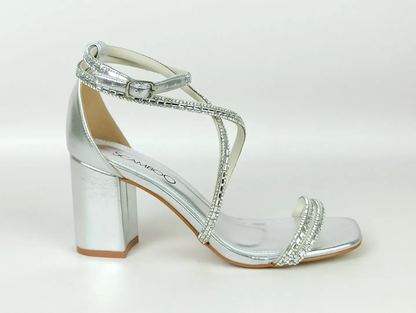 sandalia-metalizada-salto-alto-bloco-bico-quadrado-prata-31111495_1