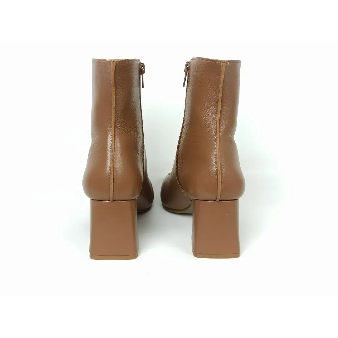 bota-cano-medio-couro-salto-bloco-bico-quadrado-caramelo-21400206_5