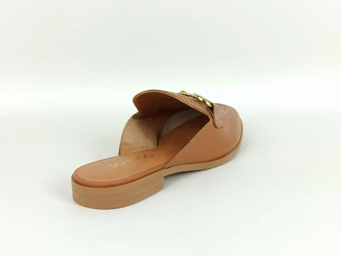 mule-couro-bico-amendoado-caramelo-111018242_4