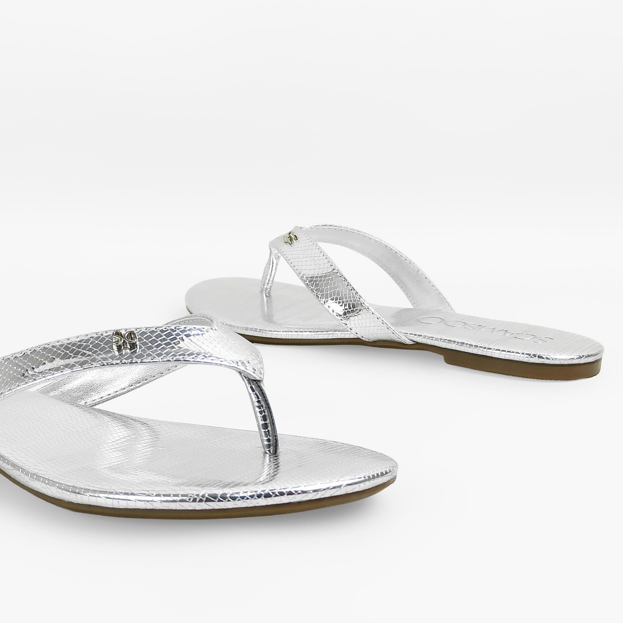 sandalia-rasteira-bico-redondo-prata-30000082_5