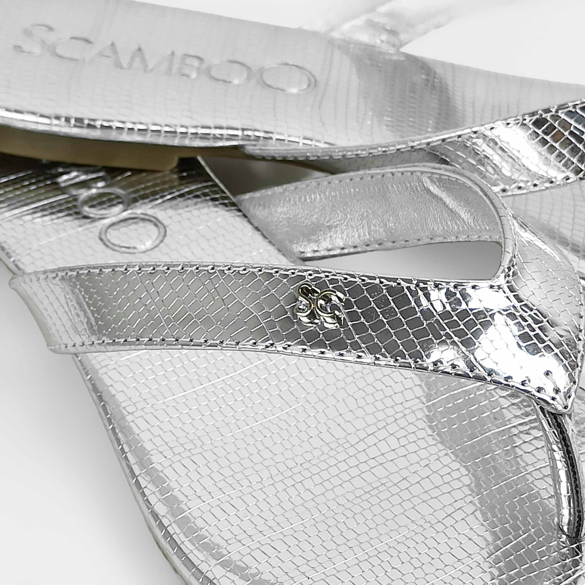 sandalia-rasteira-bico-redondo-prata-30000082_6