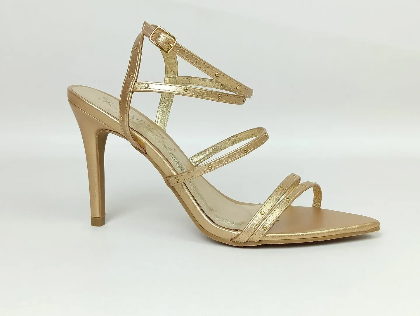 sandalia-metalizada-salto-medio-fino-bico-findo-dourada-12600902_1