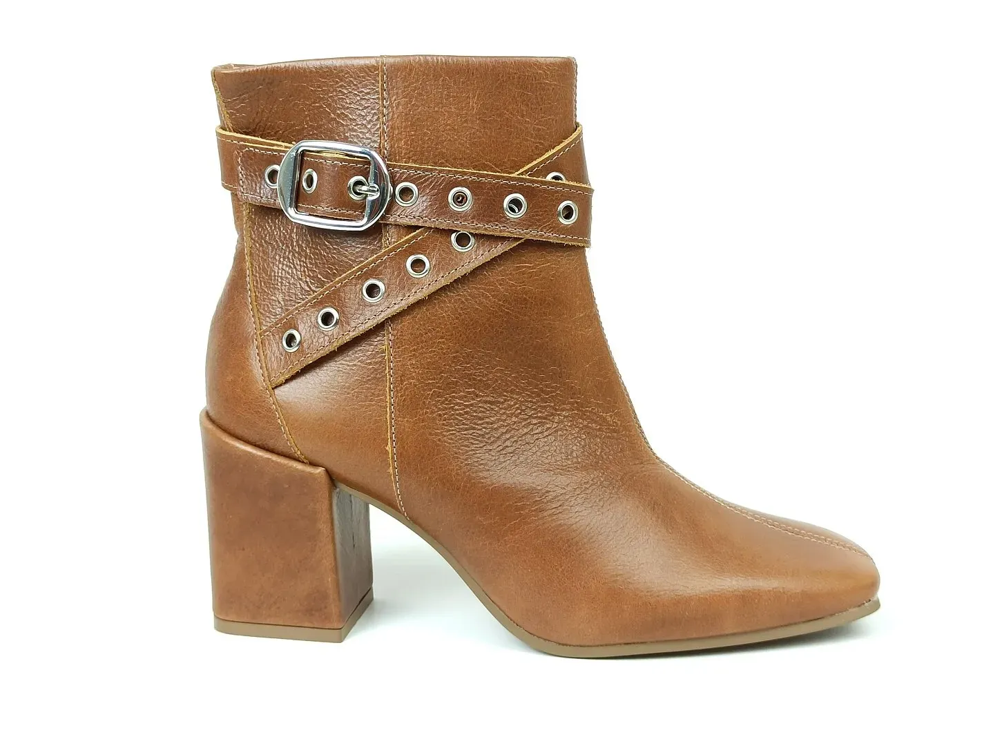 bota-cano-medio-salto-bloco-bico-quadrado-caramelo-527611412_1