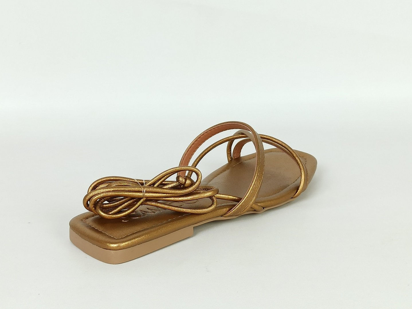 sandalia-rasteira-bico-quadrado-bronze-58703904_3