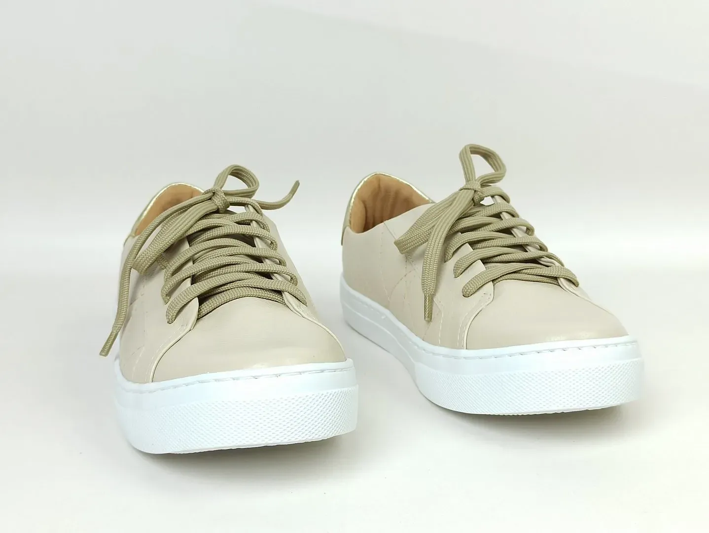 tenis-couro-solado-emborrachado-bico-redondo-gelo-40002901_4