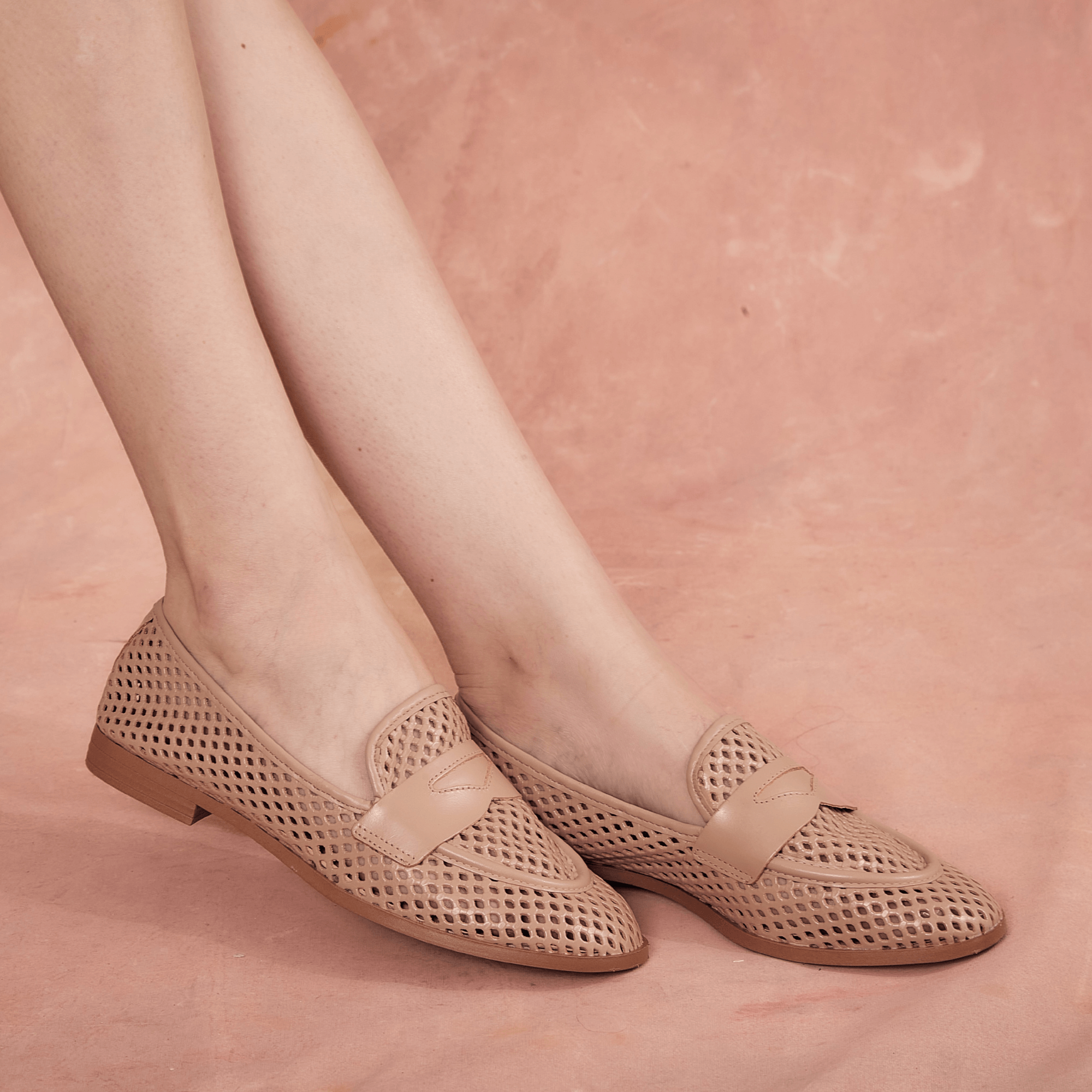 mocassim-couro-bico-redondo-nude-115040252_7