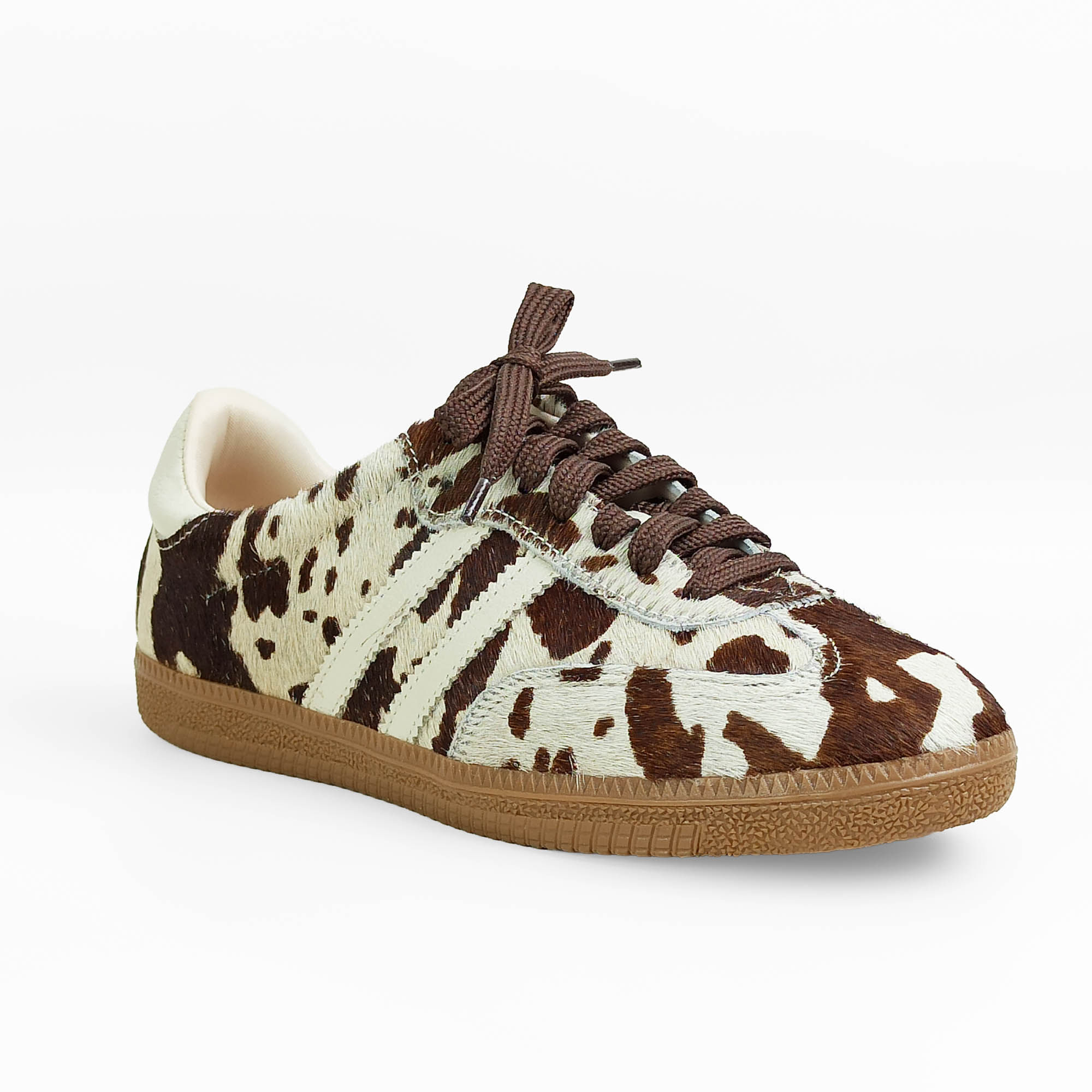 tenis-couro-sola-baixa-estampa-de-vaca-marrom-1050011_2