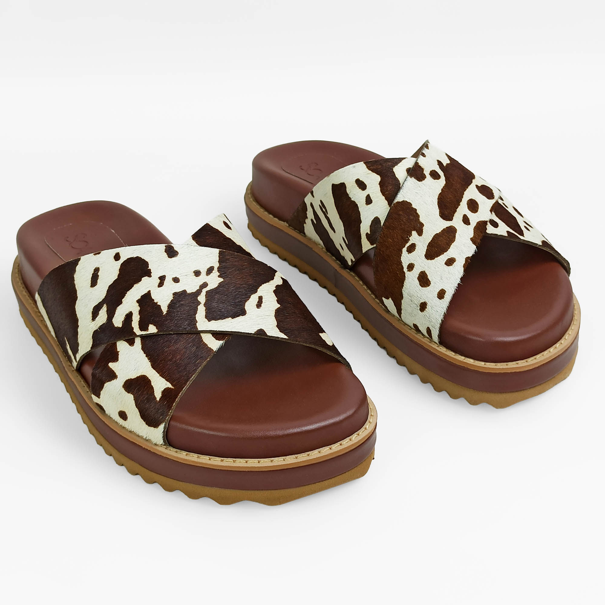 papete-couro-salto-tratorado-marrom-1256314_3