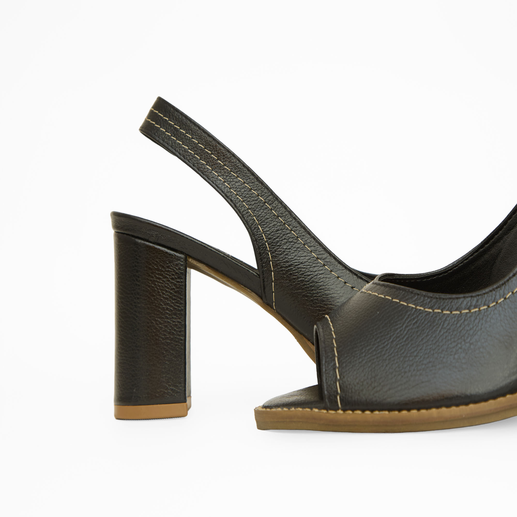peep-toe-couro-salto-alto-bloco-bico-amendoado-aberto-preta-17500008_4