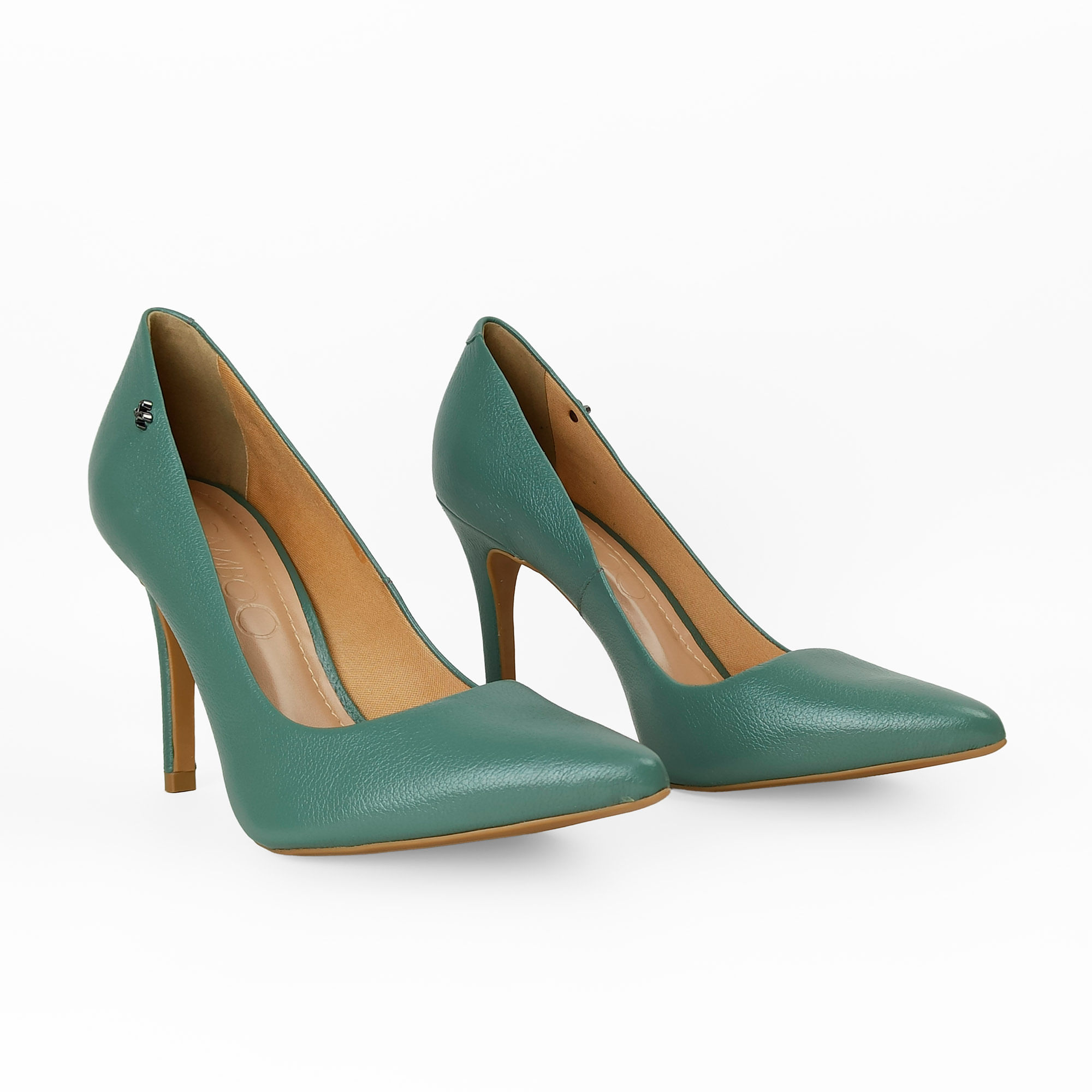 scarpin-verde-couro-bico-fino-125000166_3