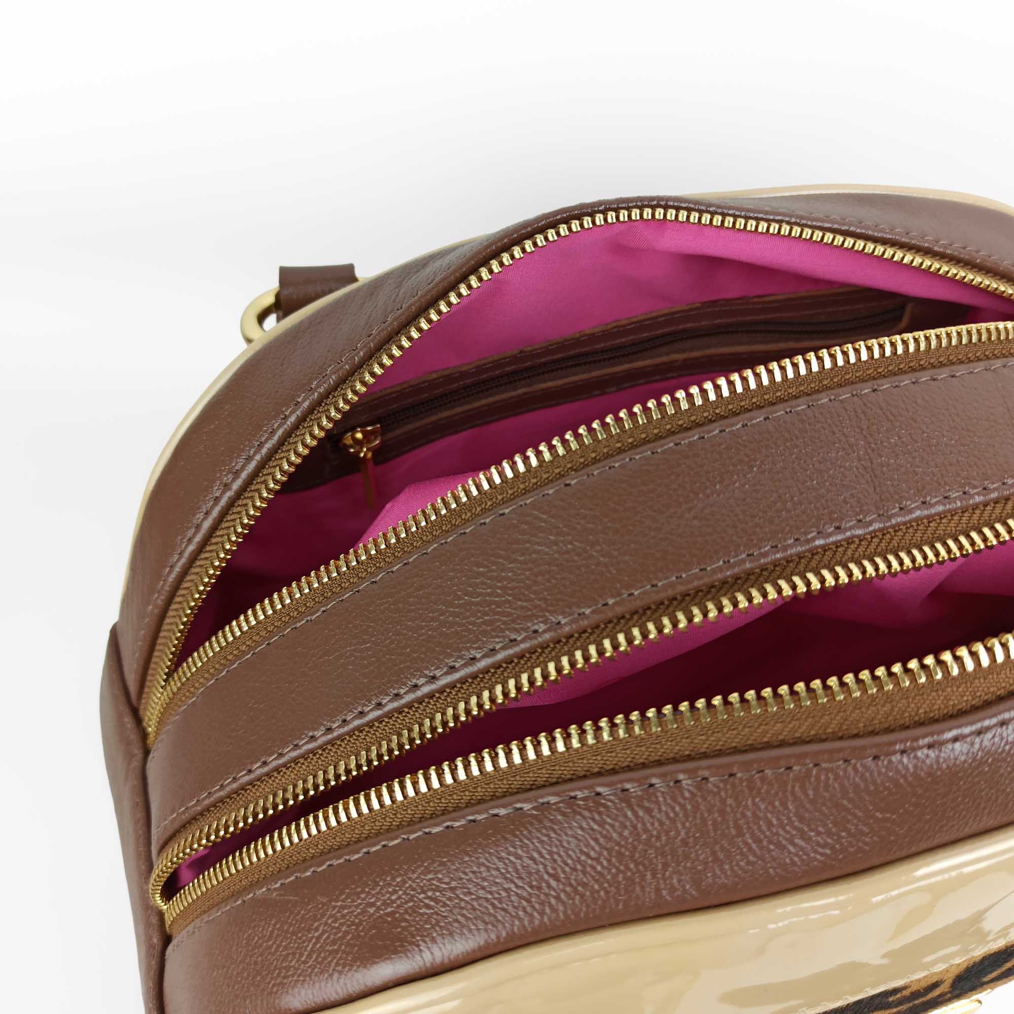 bolsa-de-ombro-pelo-jaguatirica-couro-marrom-b202402_3