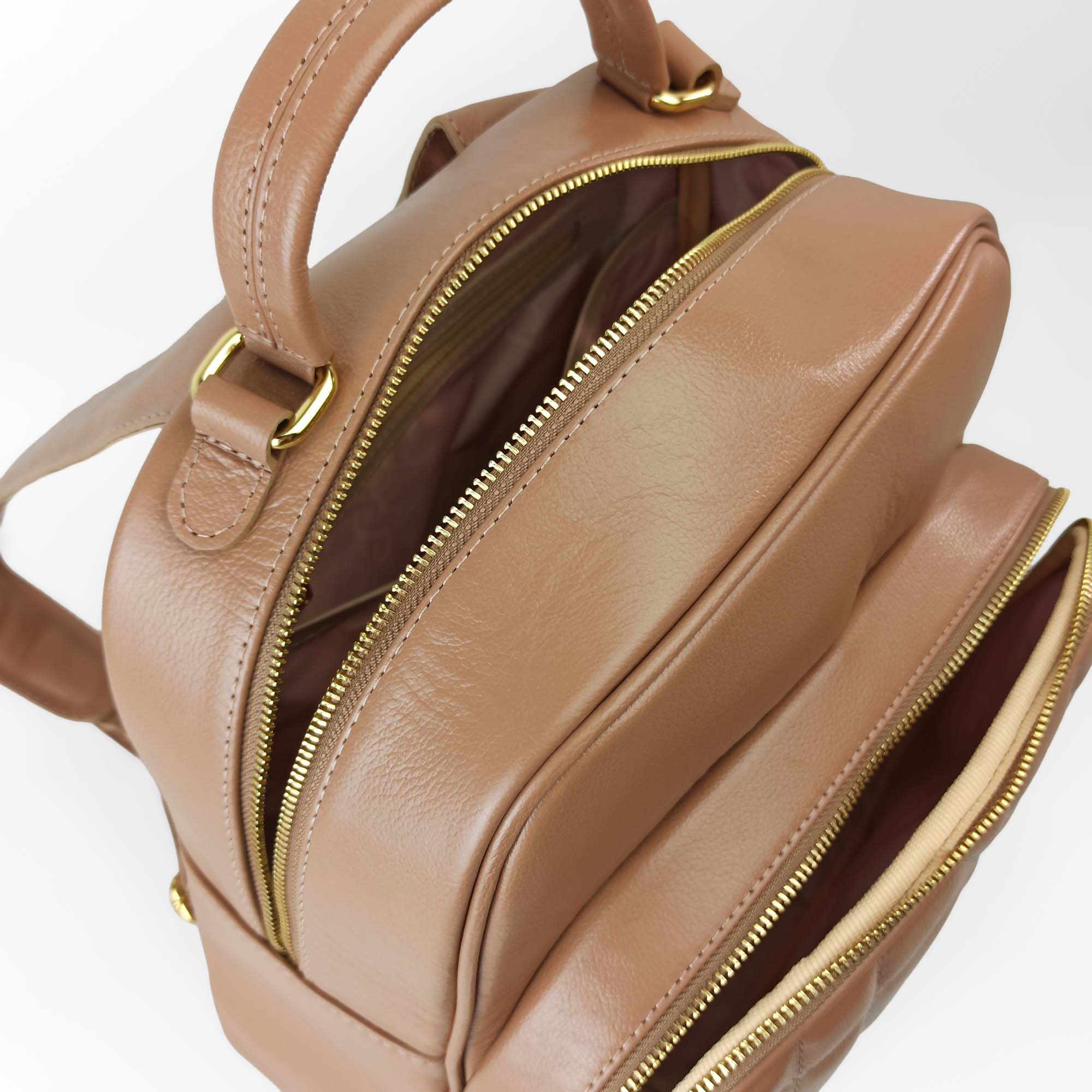 mochila-couro-grande-caramelo-b200902_5