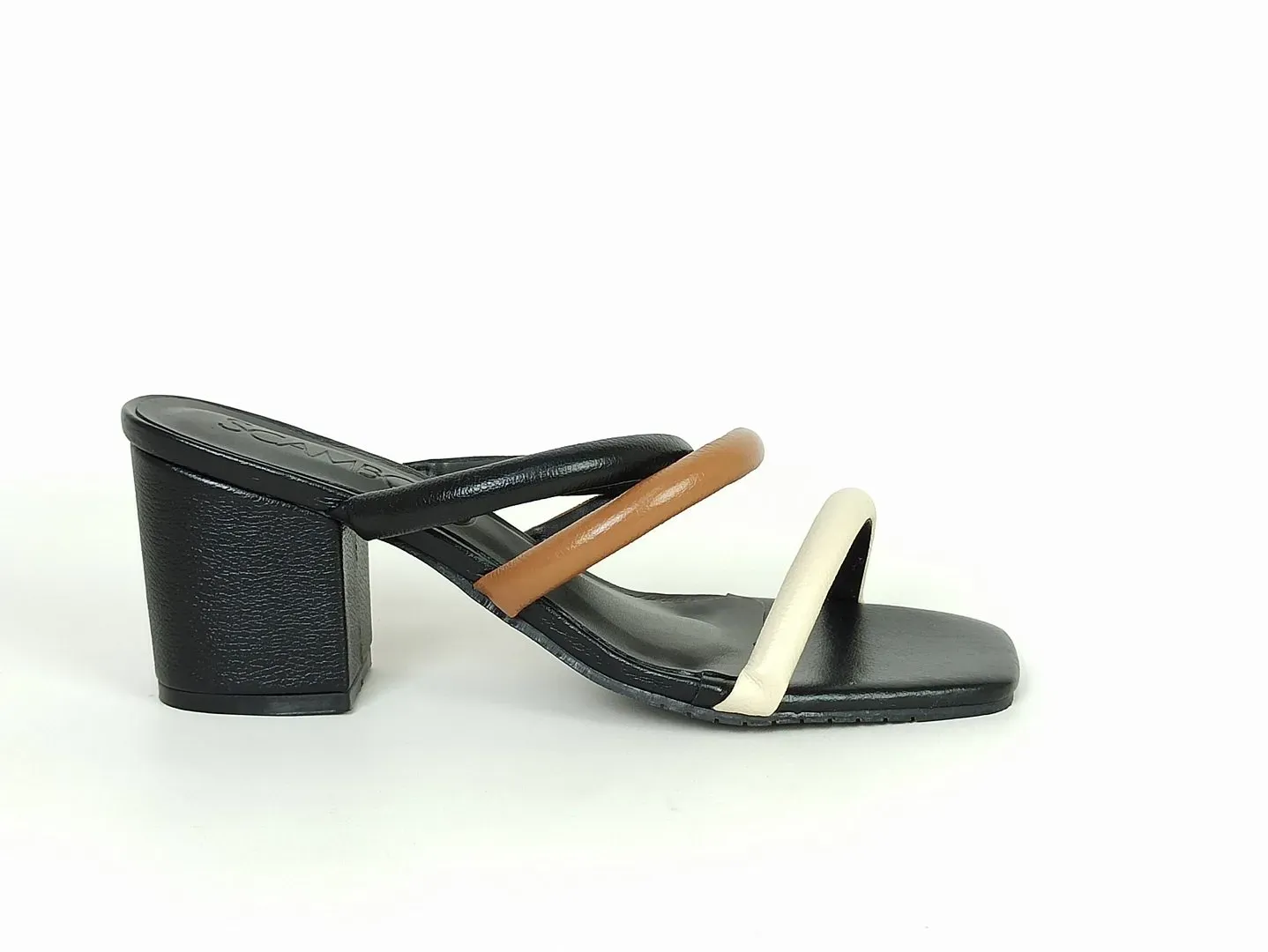 tamanco-couro-salto-baixo-bloco-bico-quadrado-gelo-55002803_2