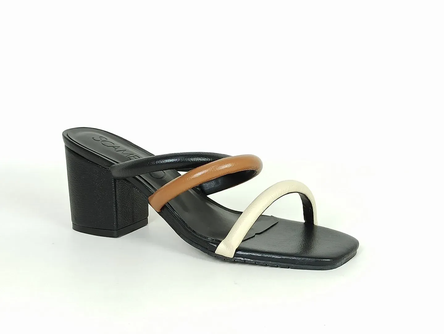 tamanco-couro-salto-baixo-bloco-bico-quadrado-gelo-55002803_3