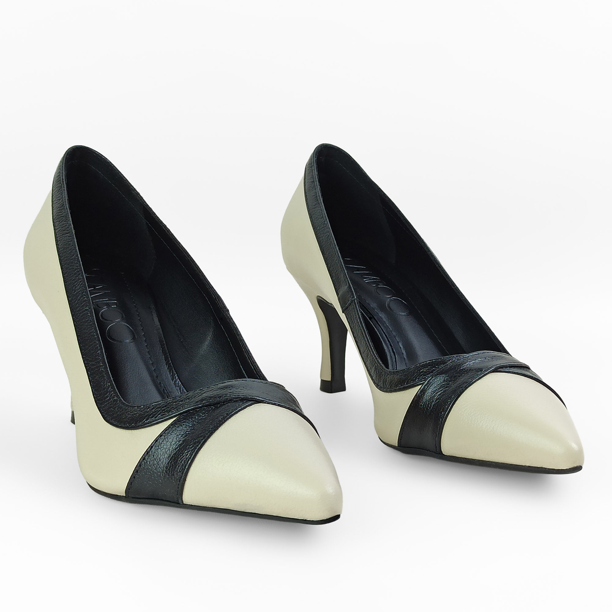 scarpin-couro-salto-fino-bico-fino-off-white-12700201_5