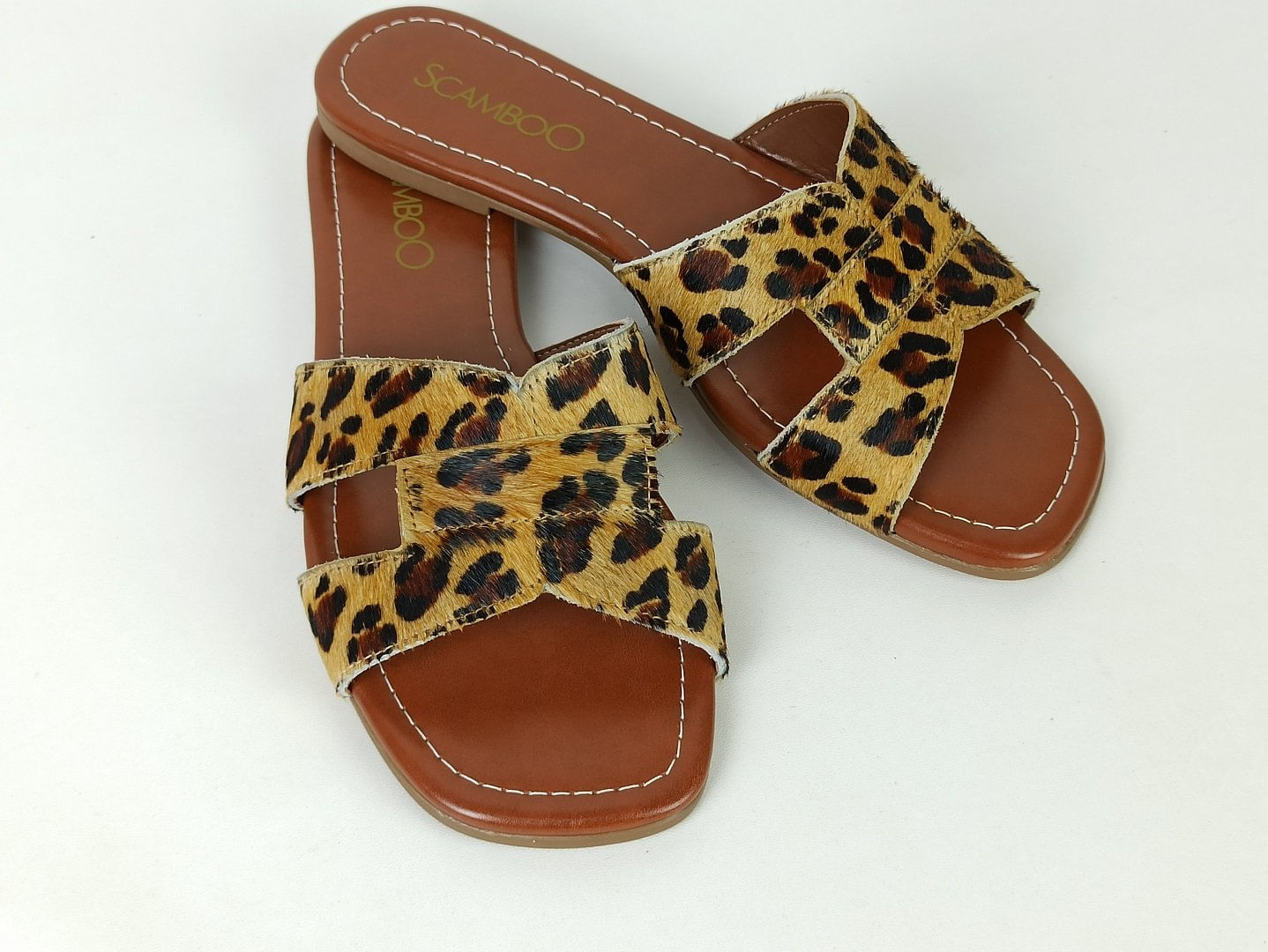 sandalia-rasteira-bico-quadrado-onca-530111711_5