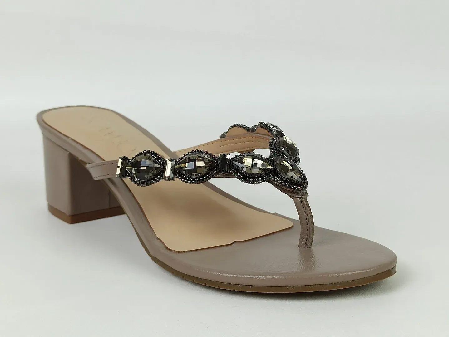 sandalia-couro-salto-medio-bloco-bico-redondo-20812902_2