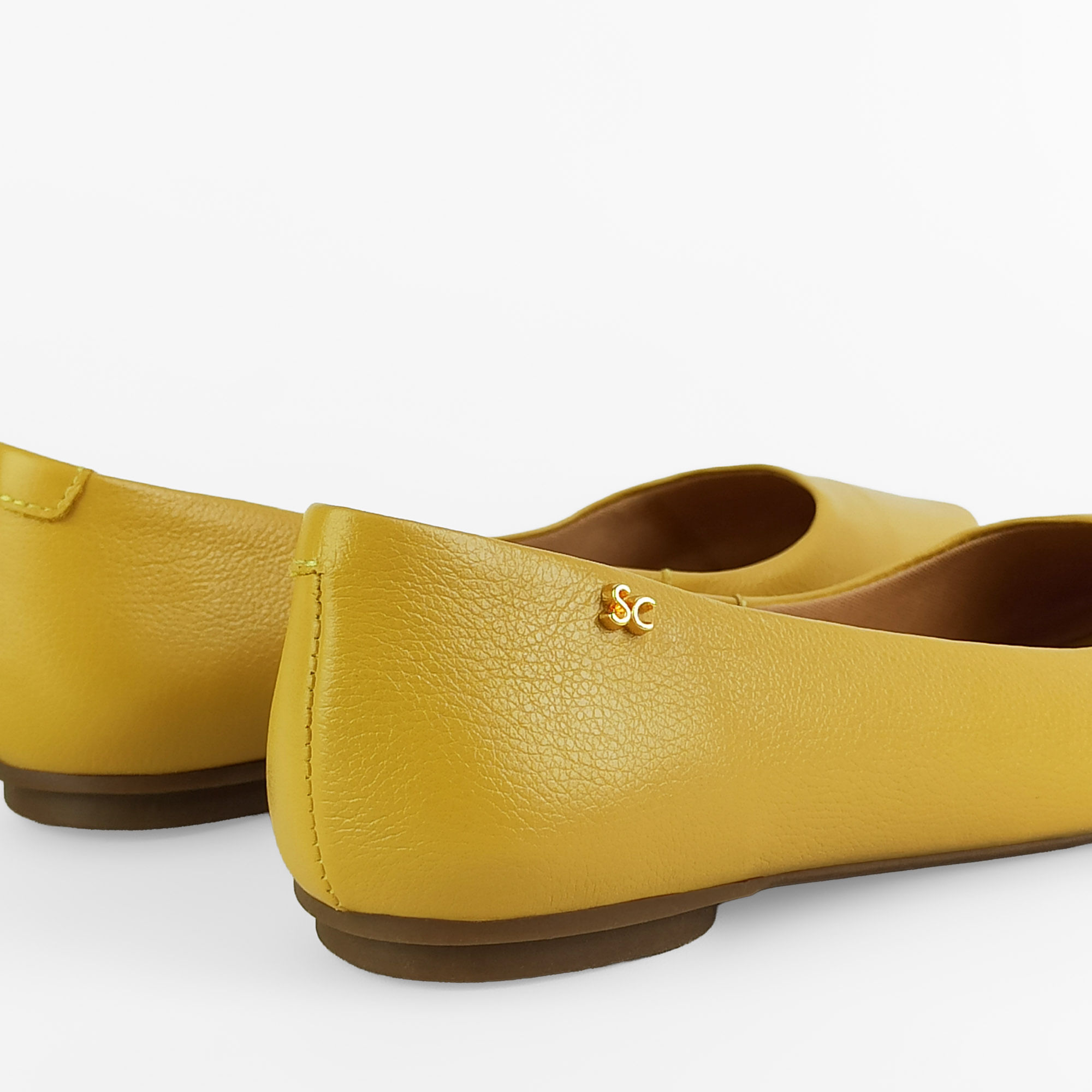 sapatilha-couro-bico-fino-amarelo-mostarda-17604386_6