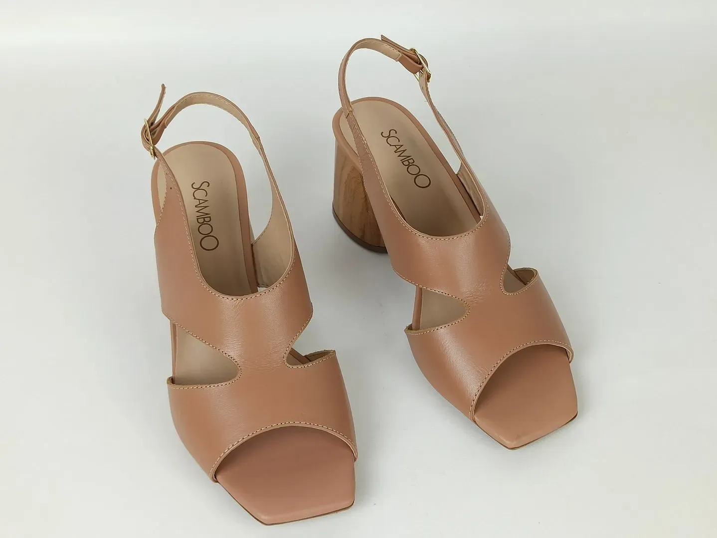 sandalia-couro-salto-medio-bloco-bico-quadrado-nude-378aa5018_3