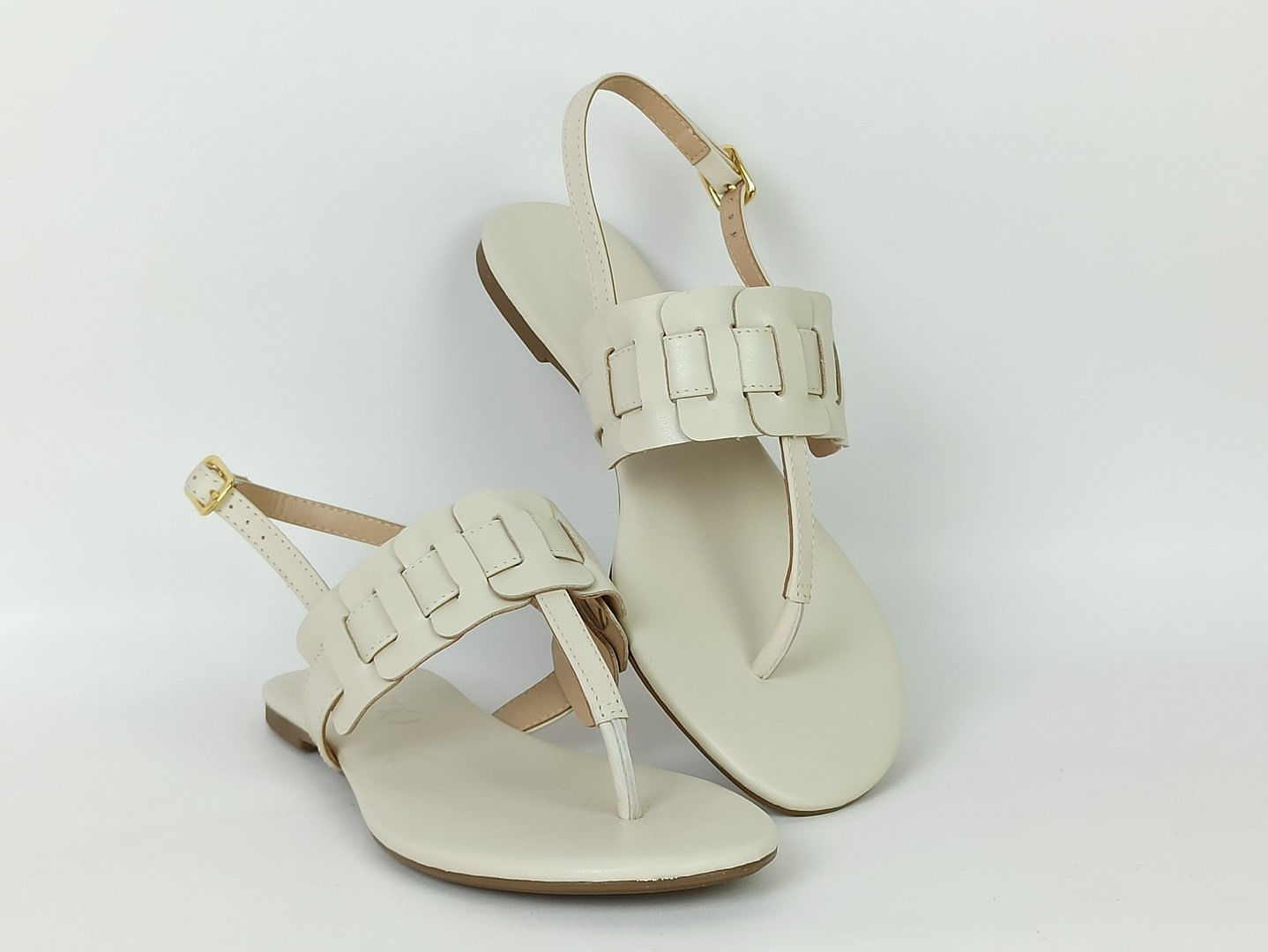 sandalia-rasteira-couro-milk-30019402_6