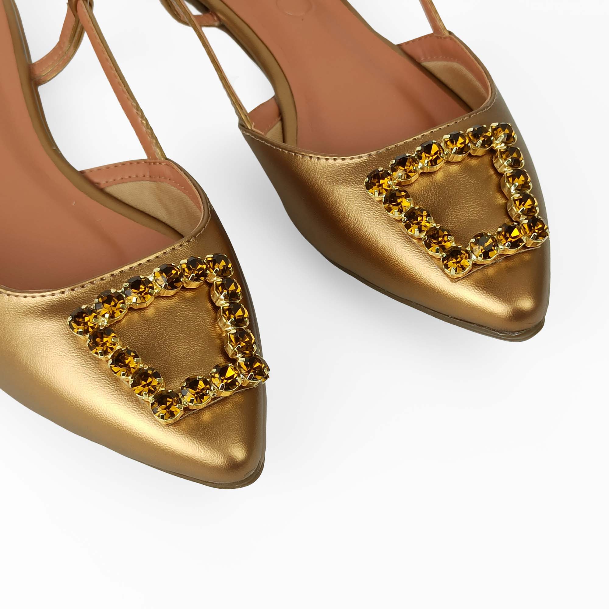 sapatilha-metalizada-bico-fino-bronze-17613501_4