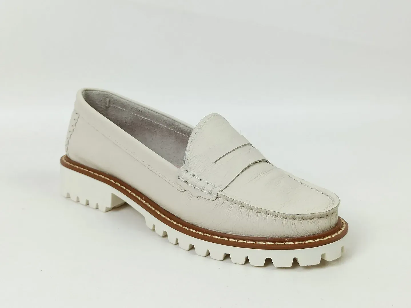 mocassim-couro-bico-redondo-coff-white-760202_2