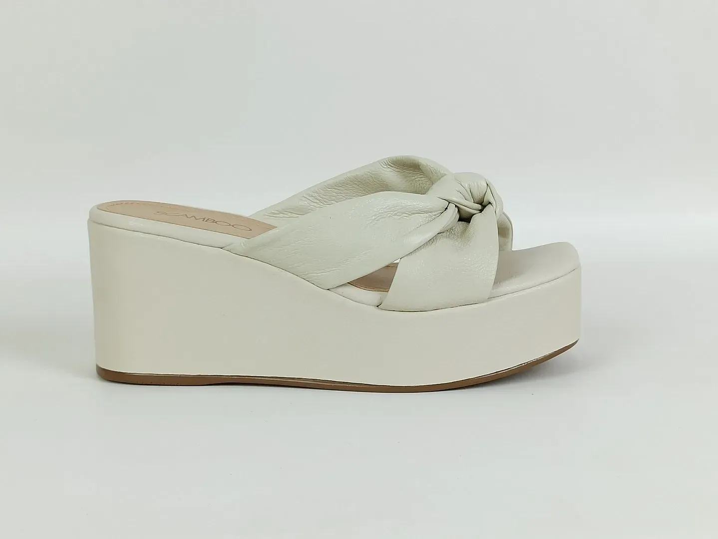 tamanco-couro-salto-plataforma-bico-quadrado-off-white-14055215_2