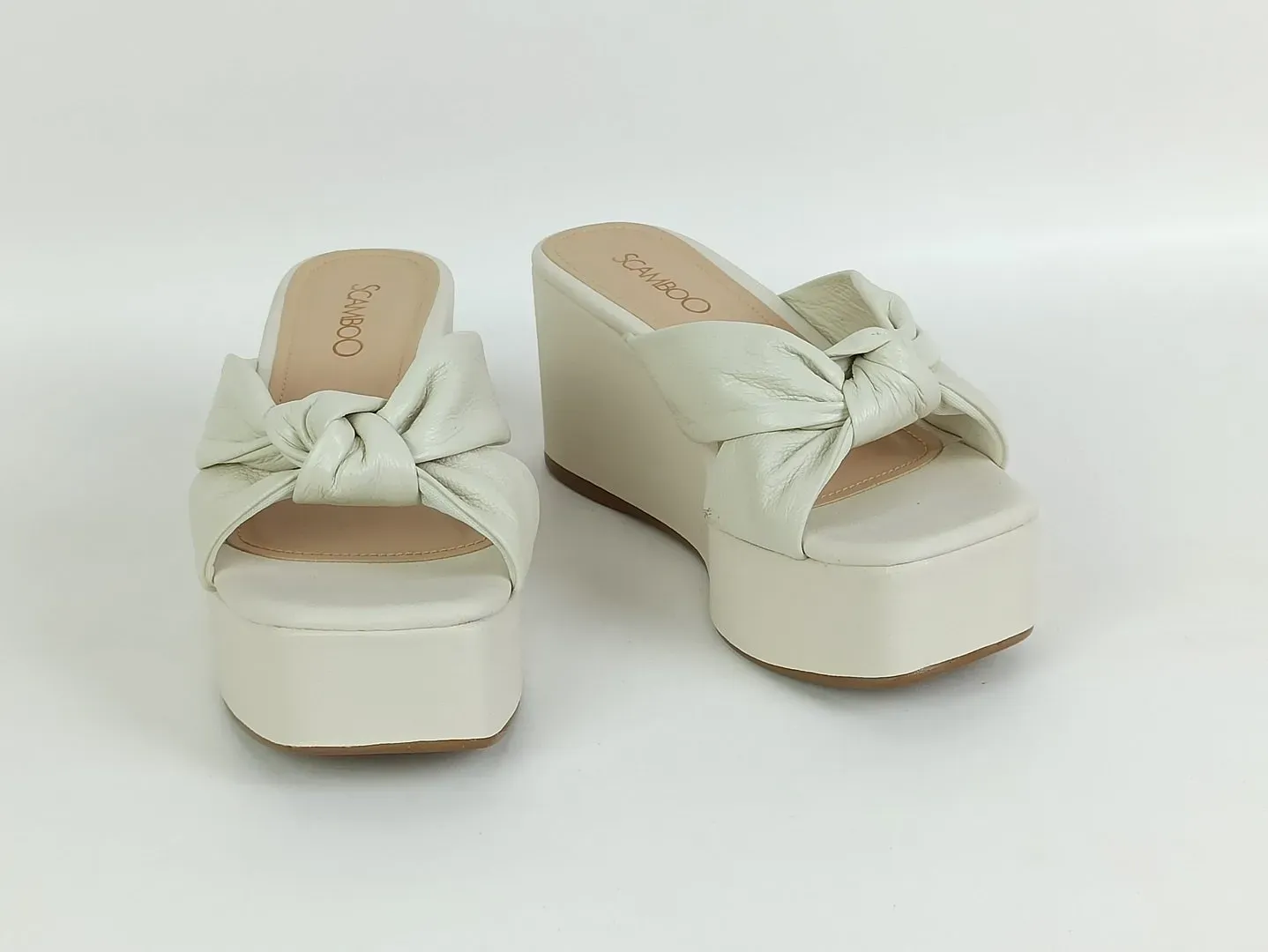 tamanco-couro-salto-plataforma-bico-quadrado-off-white-14055215_5