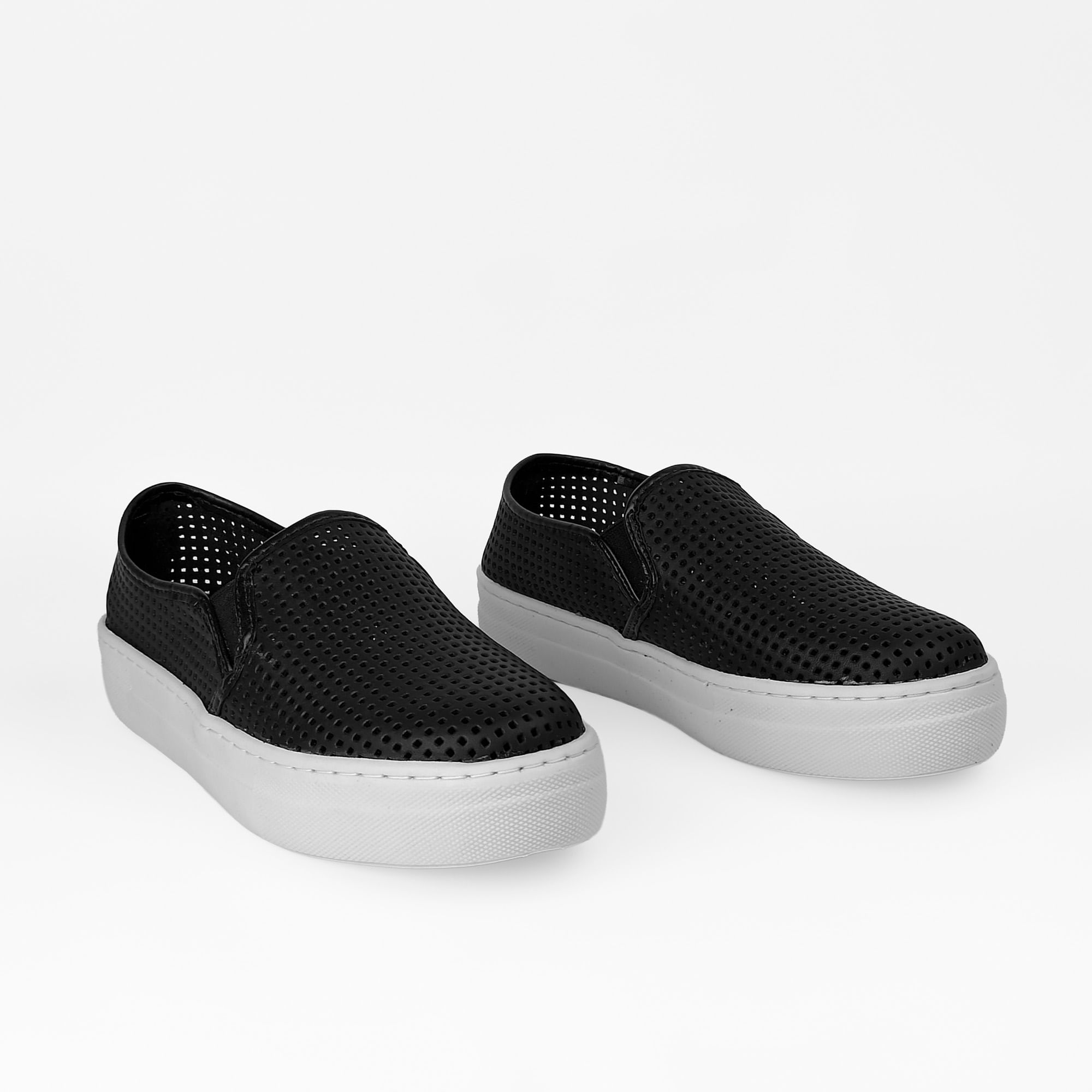 slip-on-couro-solado-emborrachado-bico-redondo-preto-3270692521_3