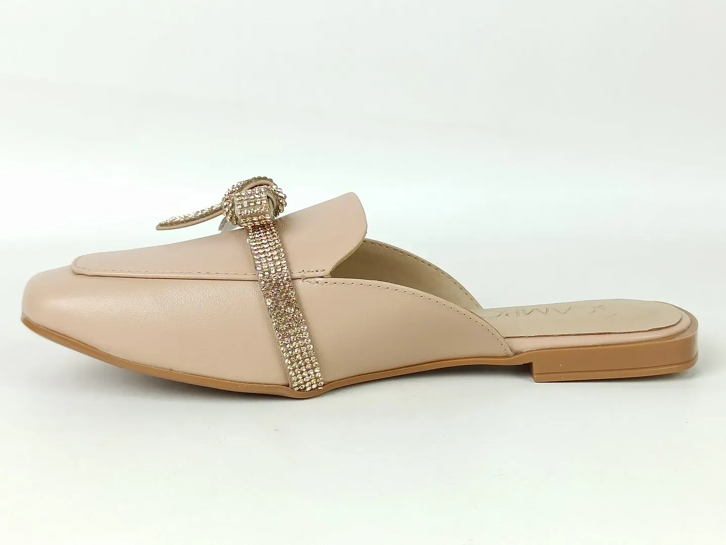 mule-couro-bico-amendoado-nude-51000804_4