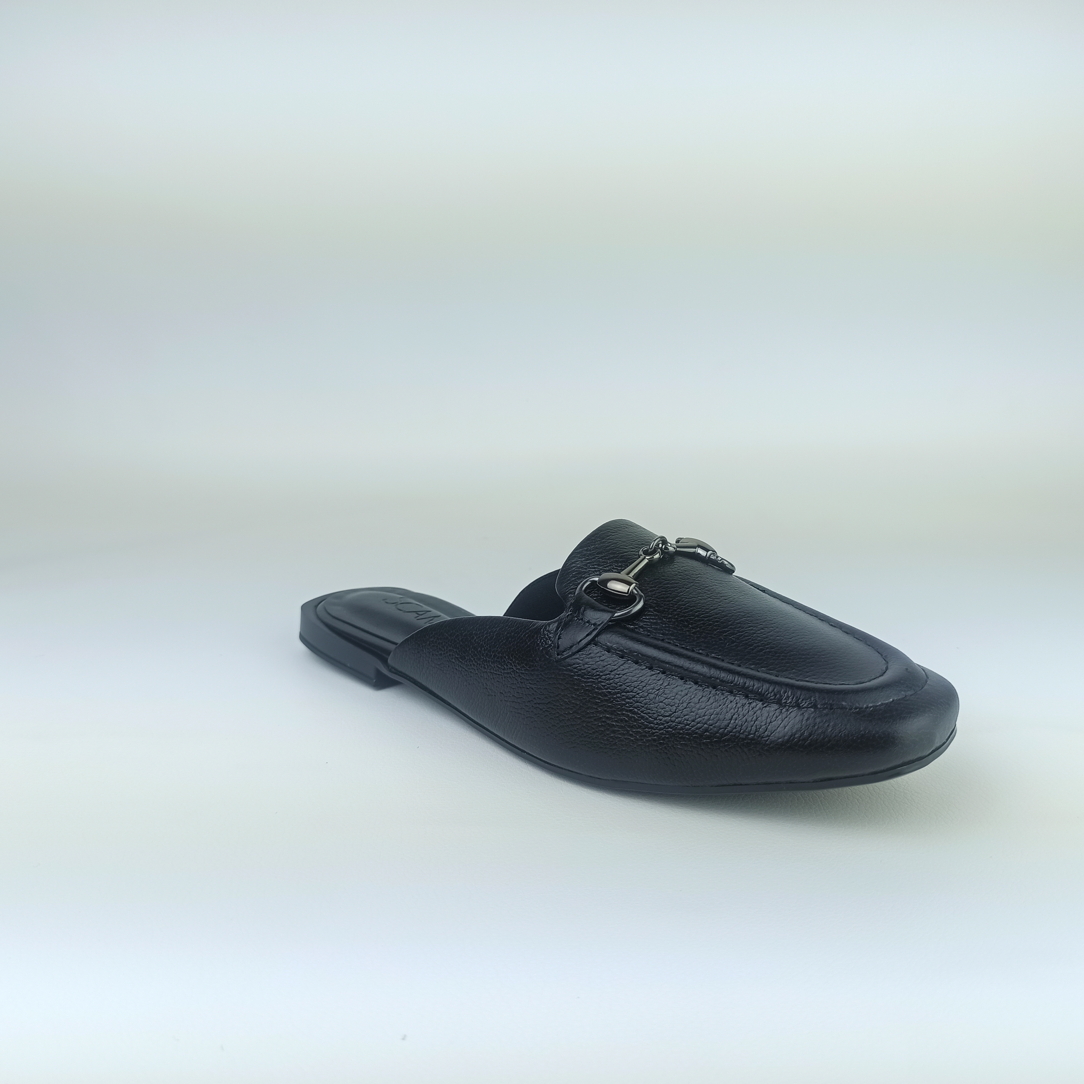 mule-couro-preto-51000307_2