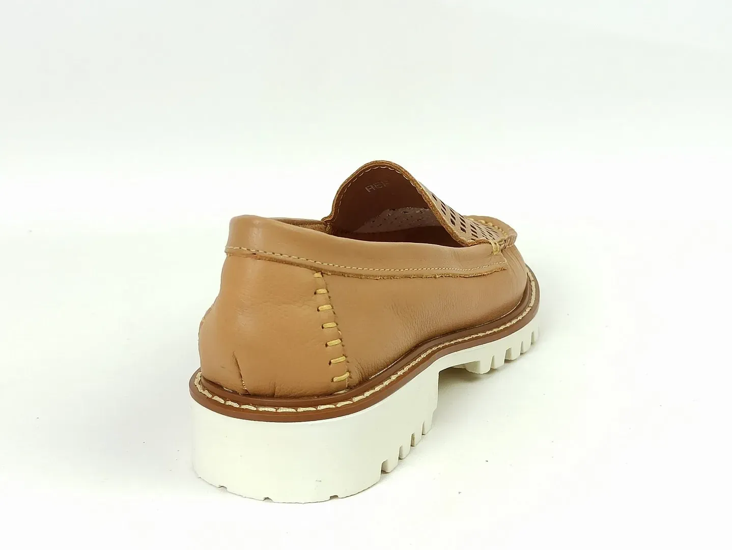 mocassim-couro-bico-redondo-caramelo-760104_4