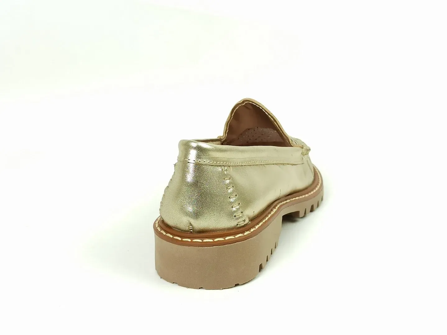 mocassim-couro-bico-redondo-dourado-760111_3