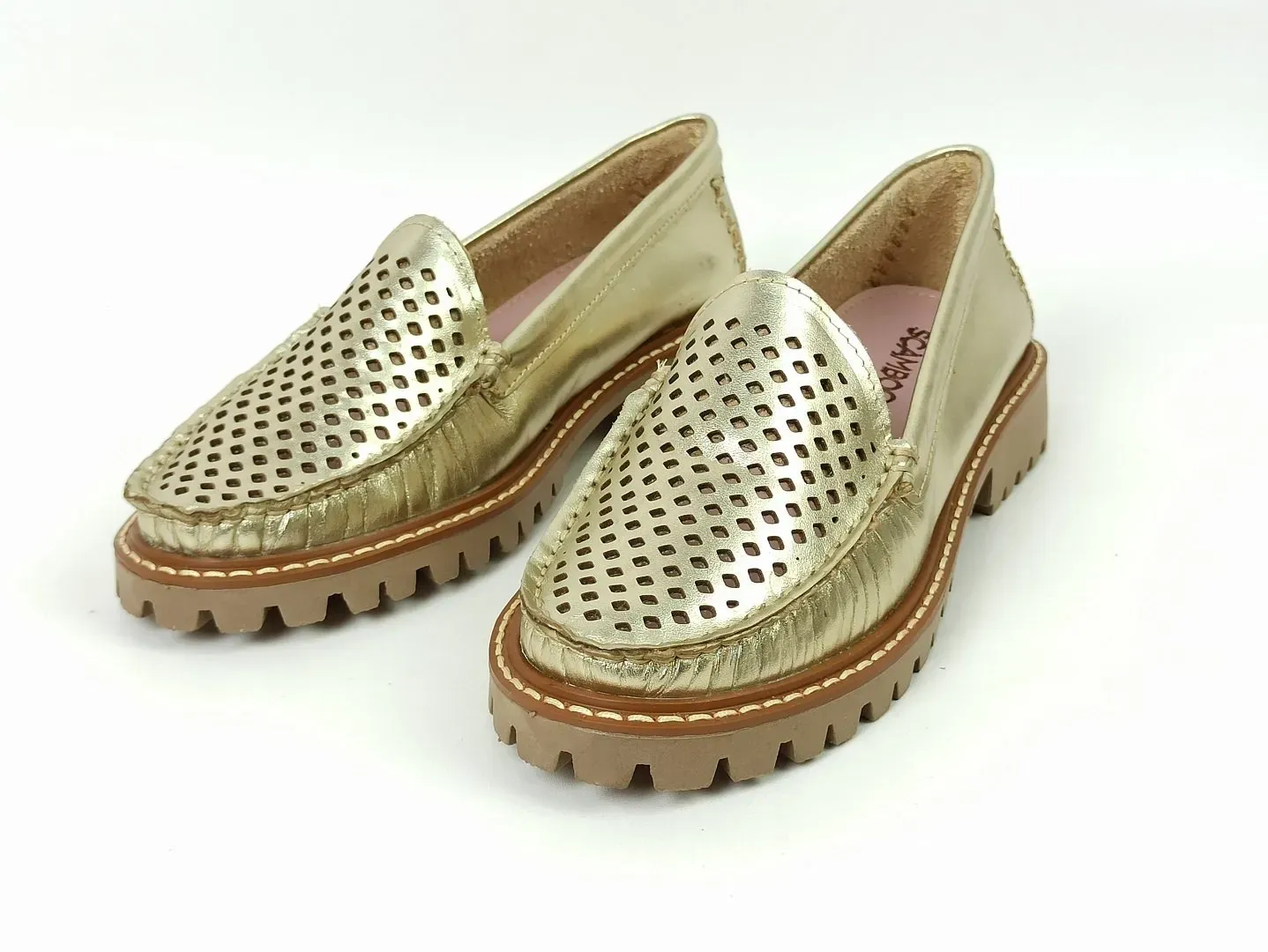 mocassim-couro-bico-redondo-dourado-760111_4