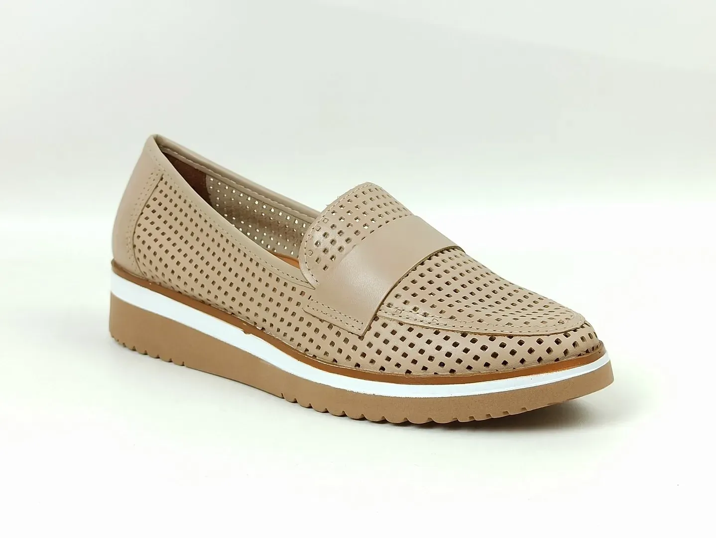 mocassim-couro-bico-amendoado-nude-205063251_2