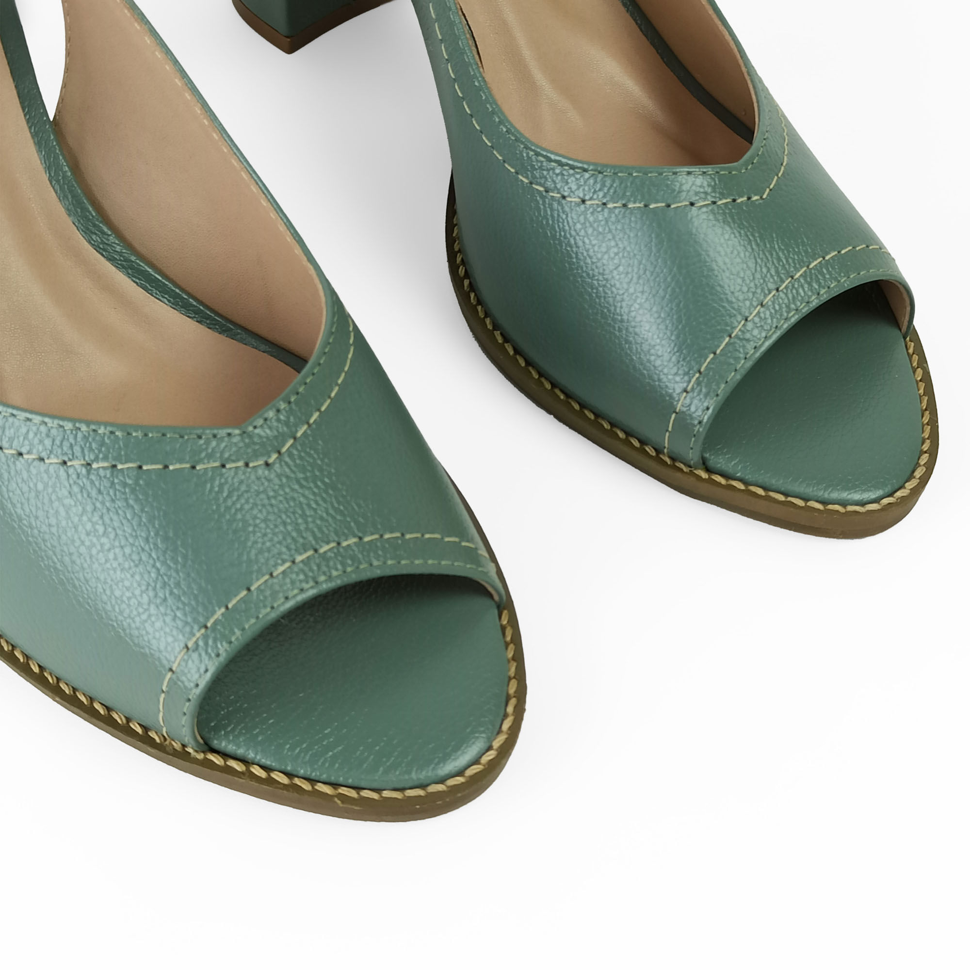 peep-toe-couro-salto-bloco-bico-amendoado-aberto-verde-alga-17500015_5