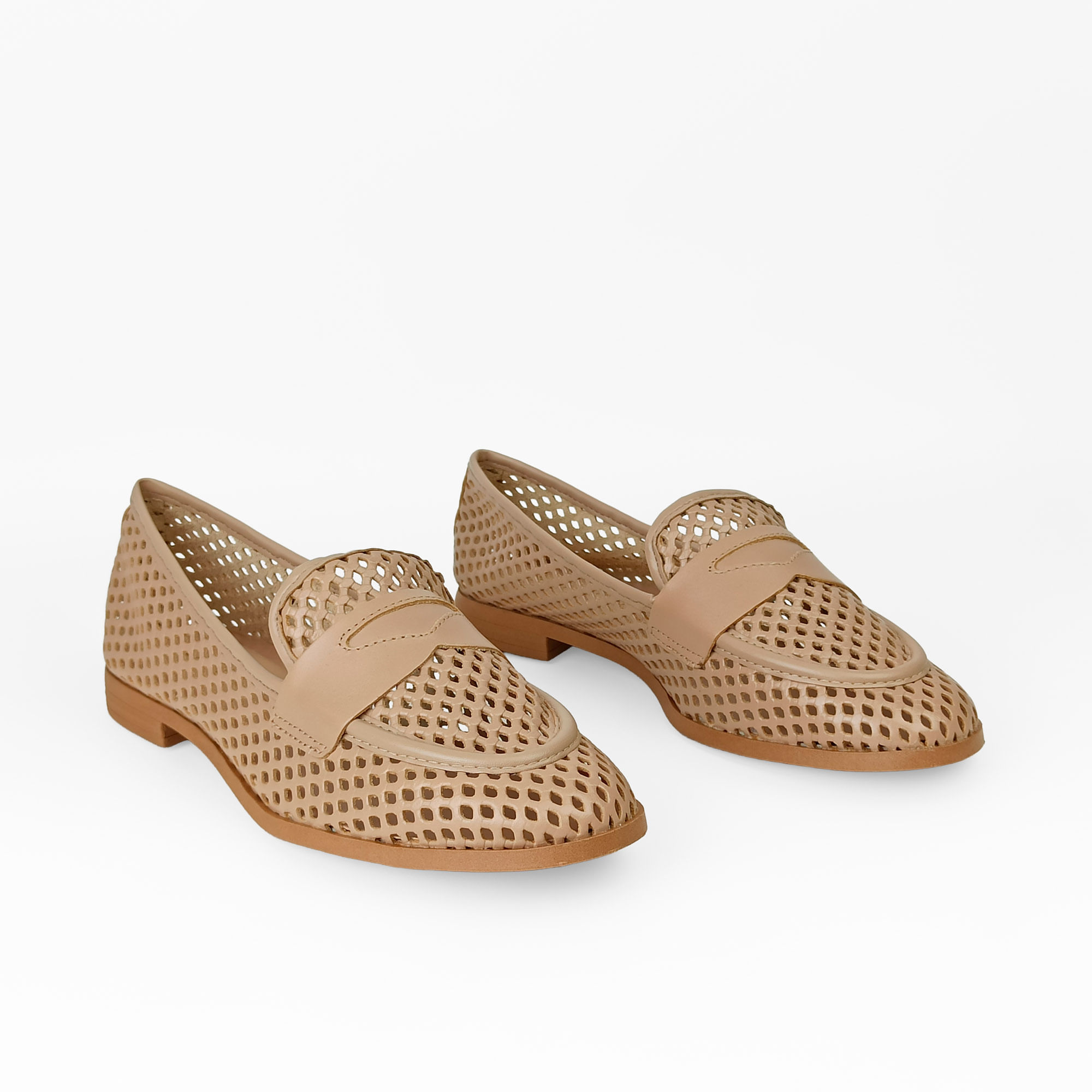 mocassim-couro-bico-redondo-nude-115040252_3