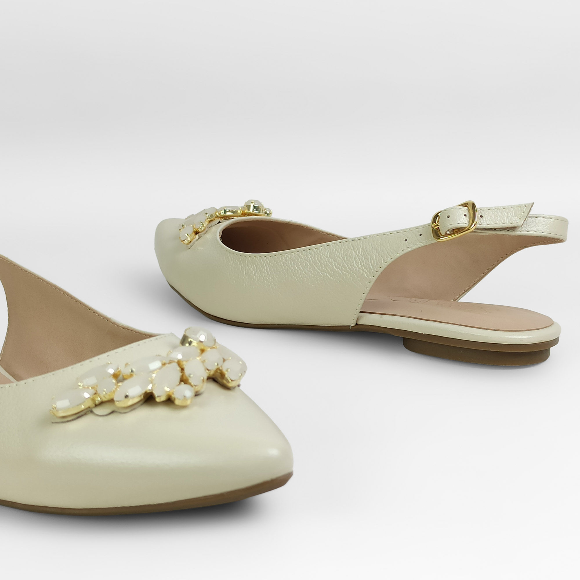 sapatilha-gelo-couro-sem-salto-bico-fino-17609909_3