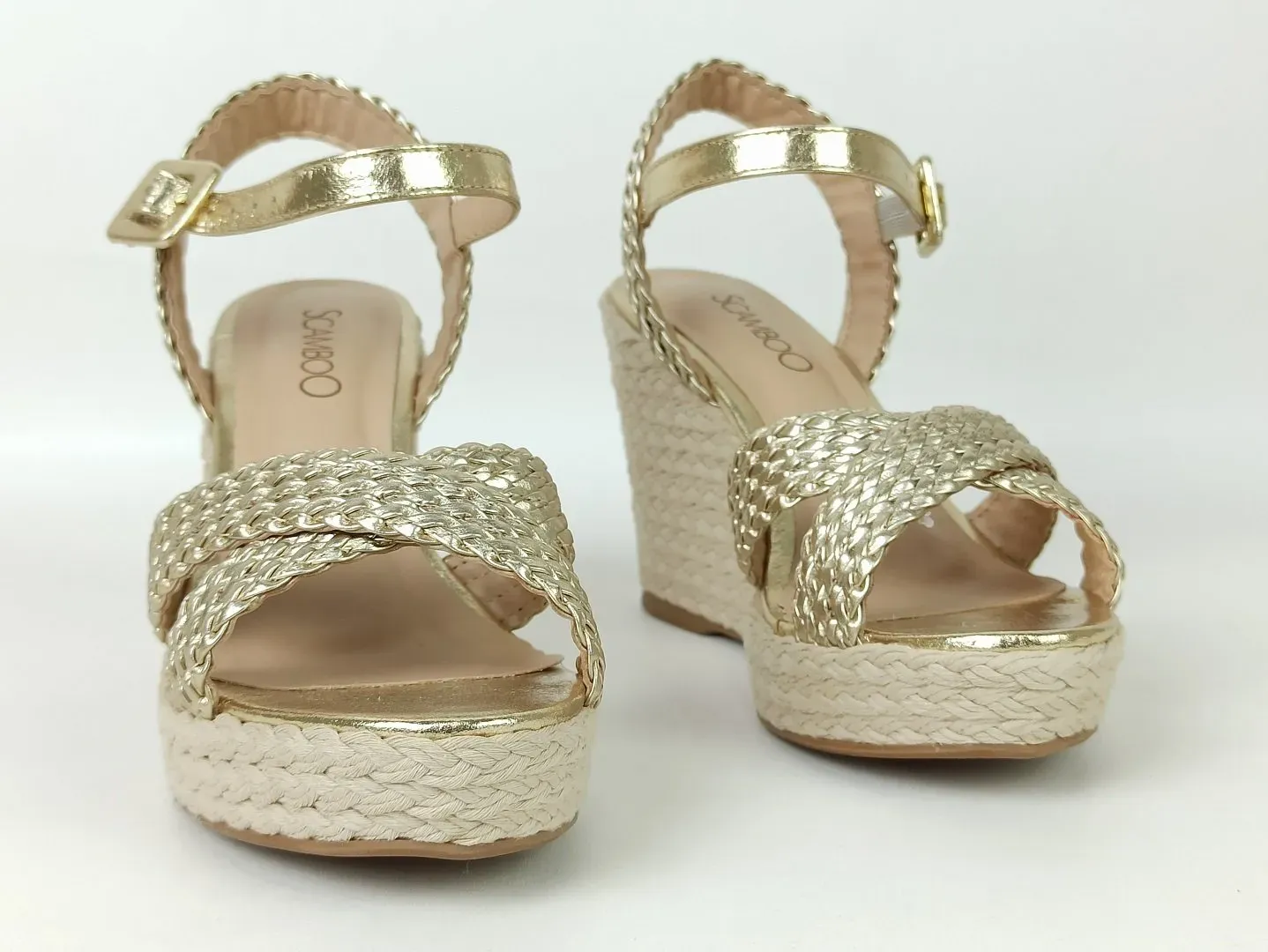 sandalia-anabela-couro-salto-alto-bico-redondo-dourada-330aa4715_3