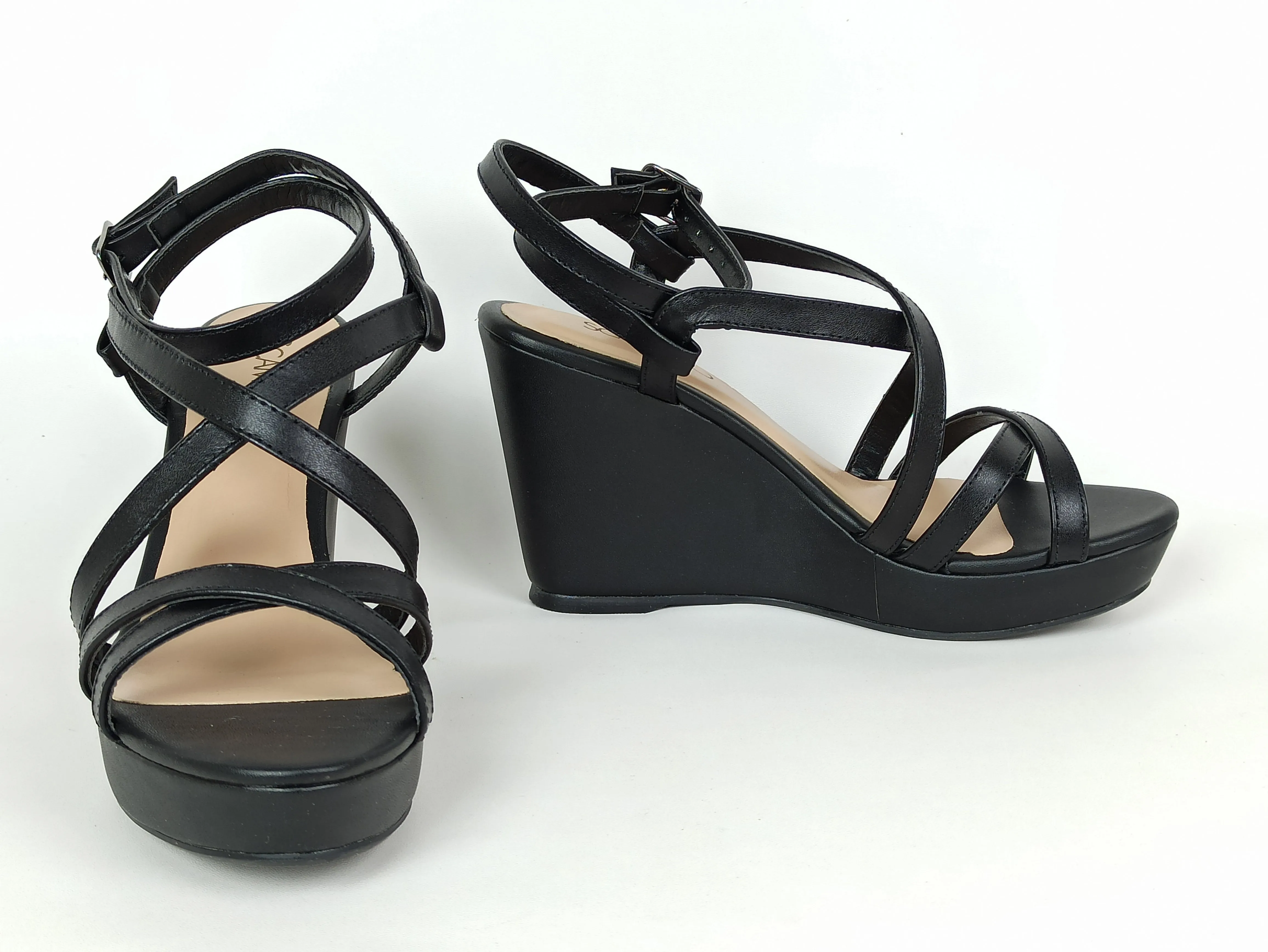 sandalia-anabela-couro-salto-alto-bico-redondo-preta-307aa4836_2