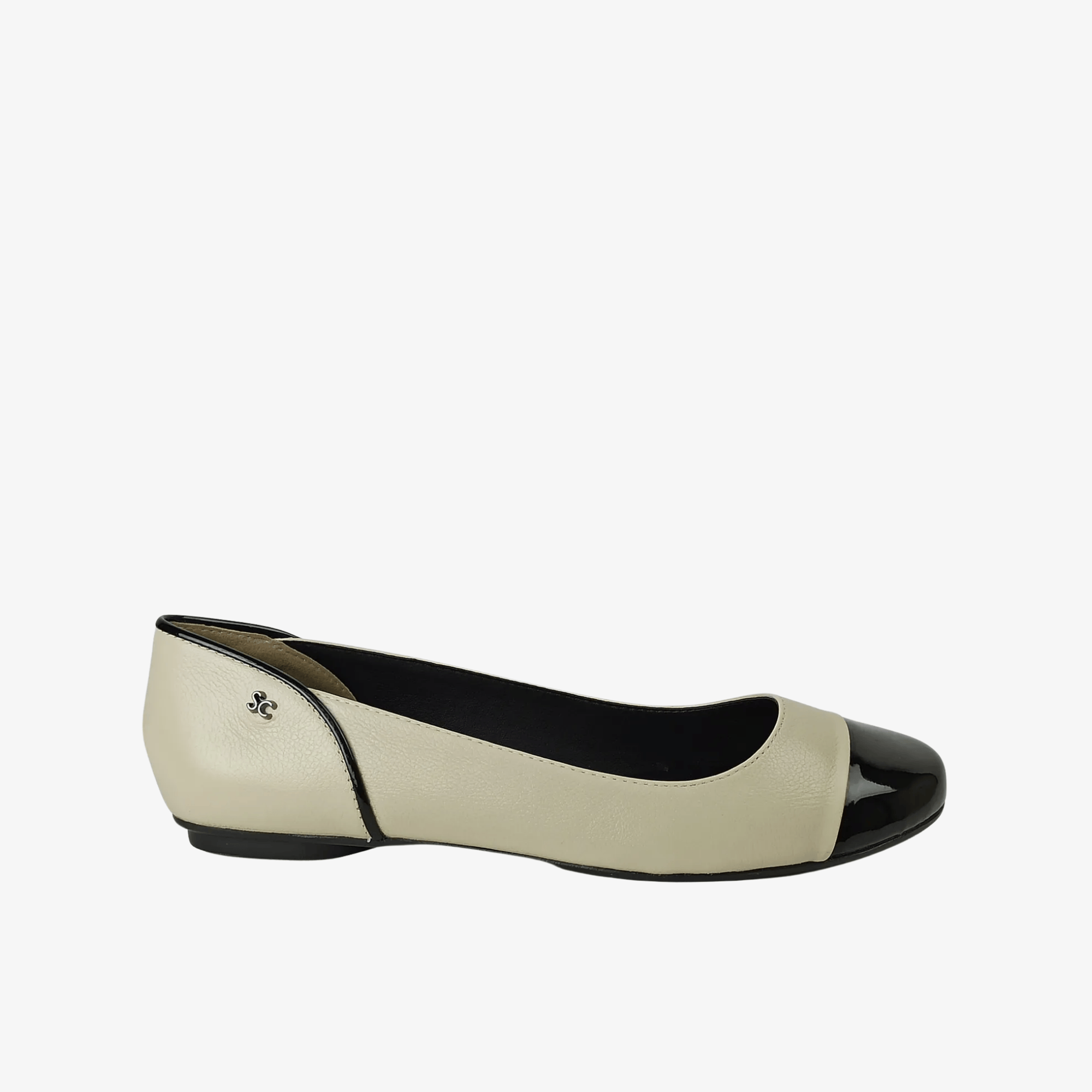 sapatilha-couro-verniz-preto-e-branco-bico-redondo-15604101_1