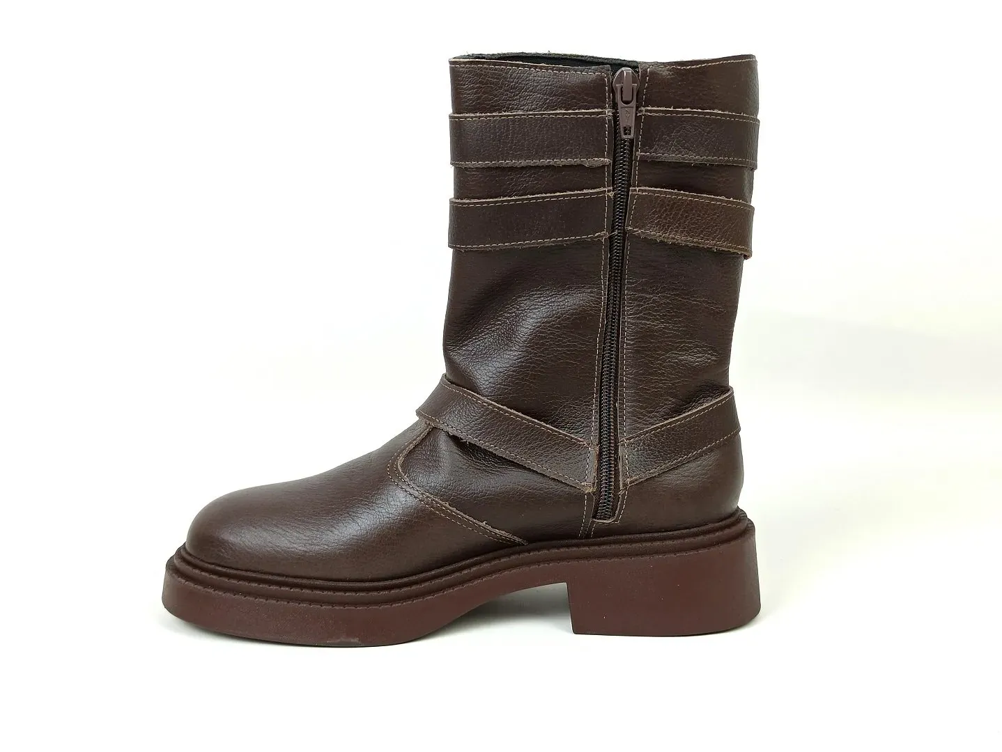 bota-cano-medio-couro-bico-redondo-marrom-530611513_5