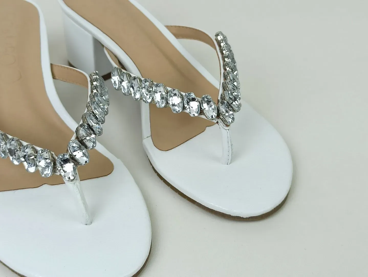 tamanco-couro-salto-baixo-bloco-bico-redondo-branco-20812701_4