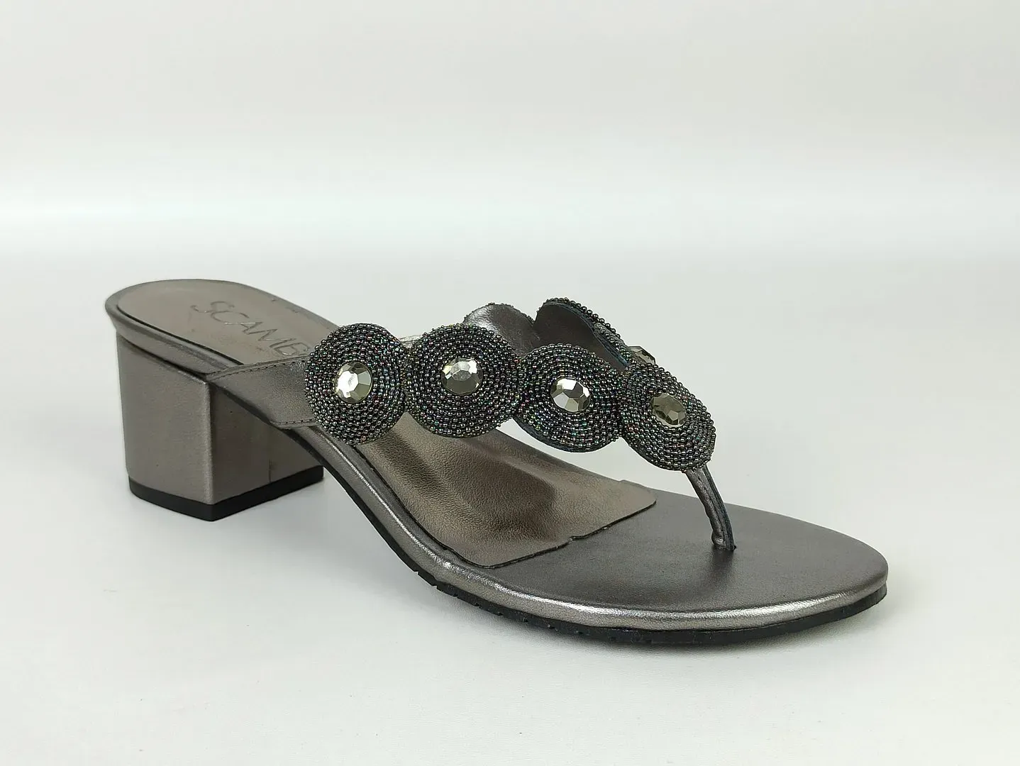 sandalia-metalizada-salto-medio-bloco-bico-redondo-prata-20813104_2