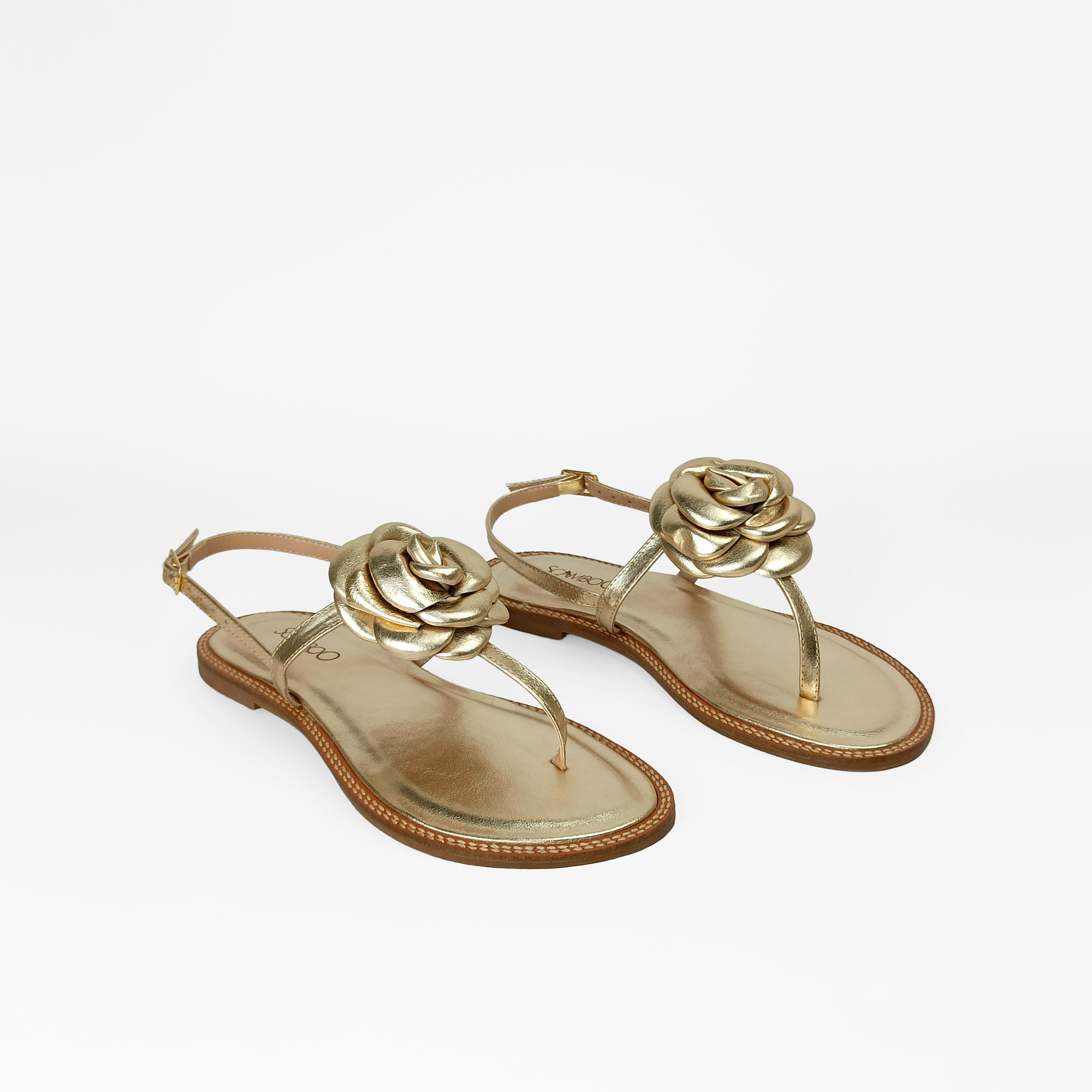 rasteira-couro-metalizada-bico-amendoado-dourada-467aa4874_3