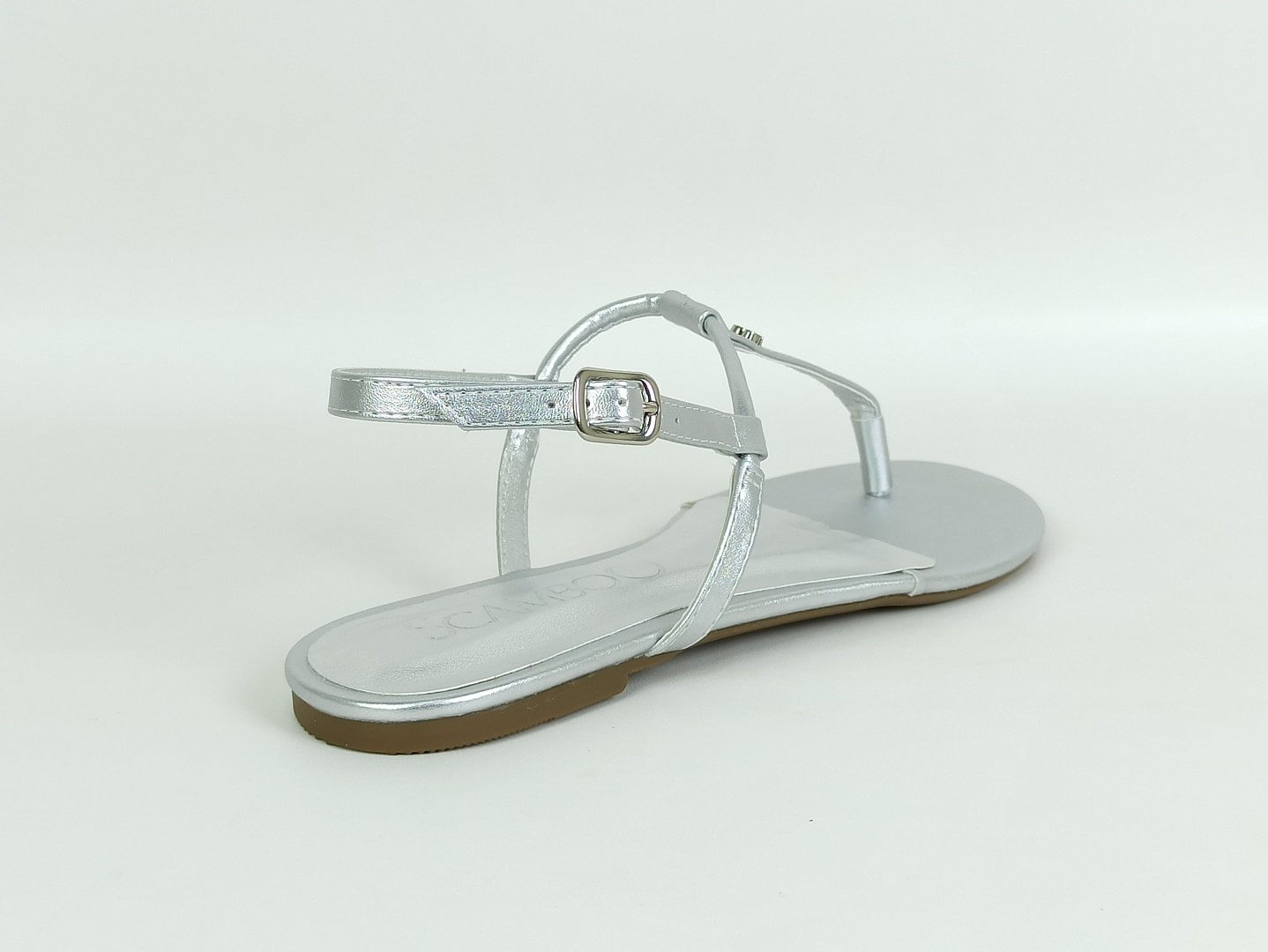 sandalia-rasteira-metalizada-bico-redondo-prata-18702488_4