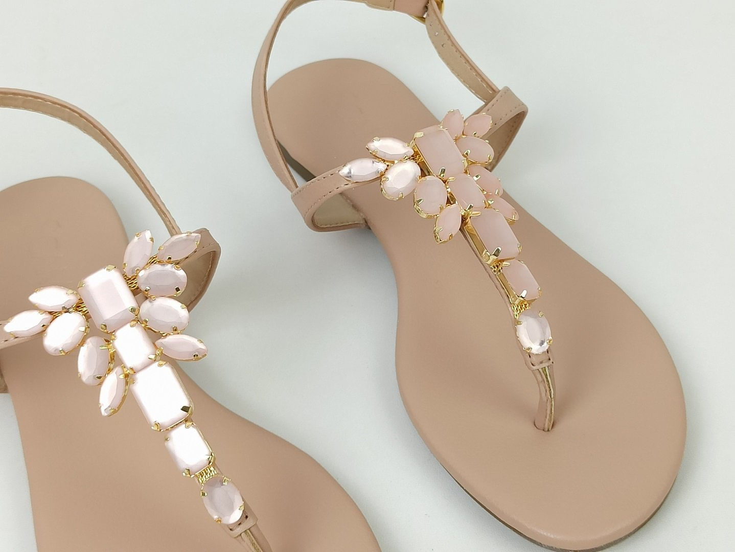 sandalia-rasteira-bico-redondo-rosada-30020601_5